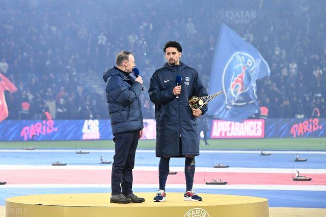 官方：大马丁当选FIFA2024年最佳门将